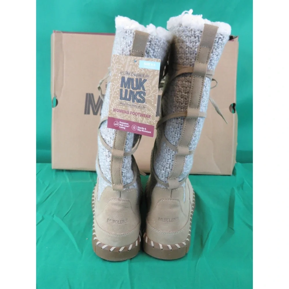 NWT MUK LUKS Women's Sand Knit Boots Memory Foam Insole 1000104-250 Size 9.5